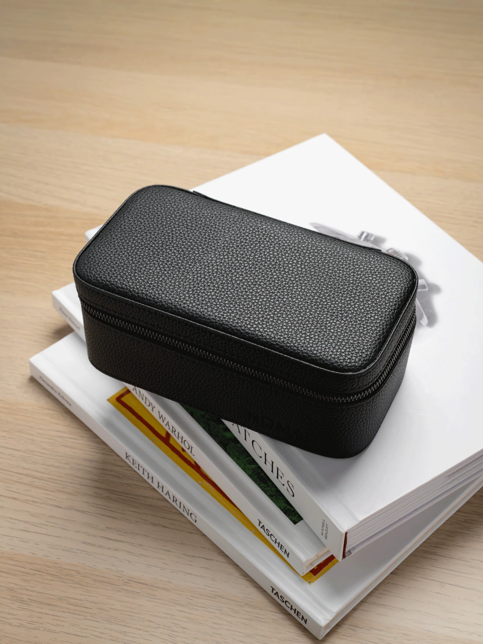 Heritage Leather Travel Case in Black/Sand (3 Watch) - Image 4